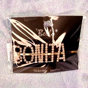 Hair clip Bonita is in Spanish for pretty/beautiful New